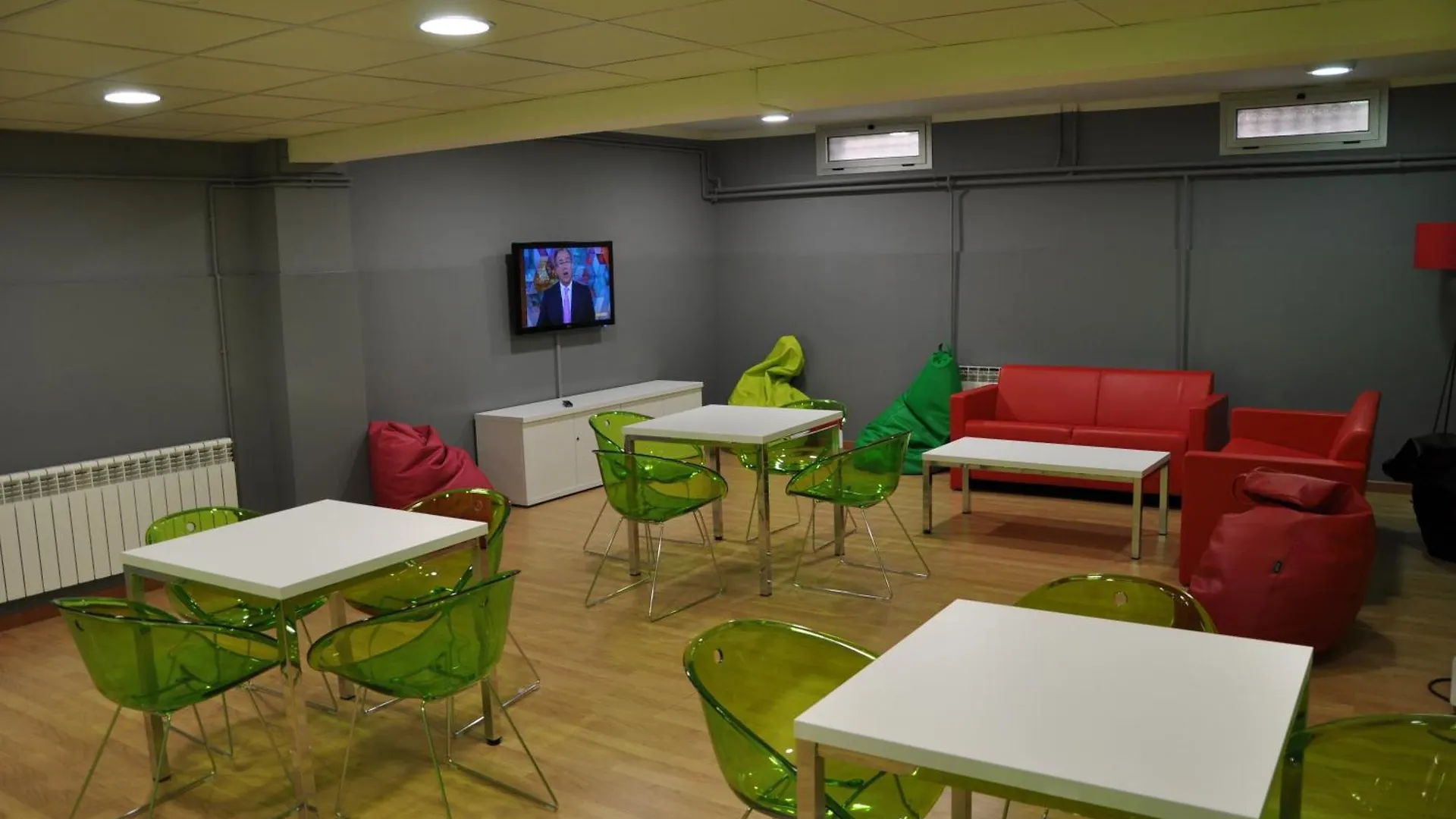 Hostel Residencia Universitaria Resa Sant Jordi Tarragona Spain