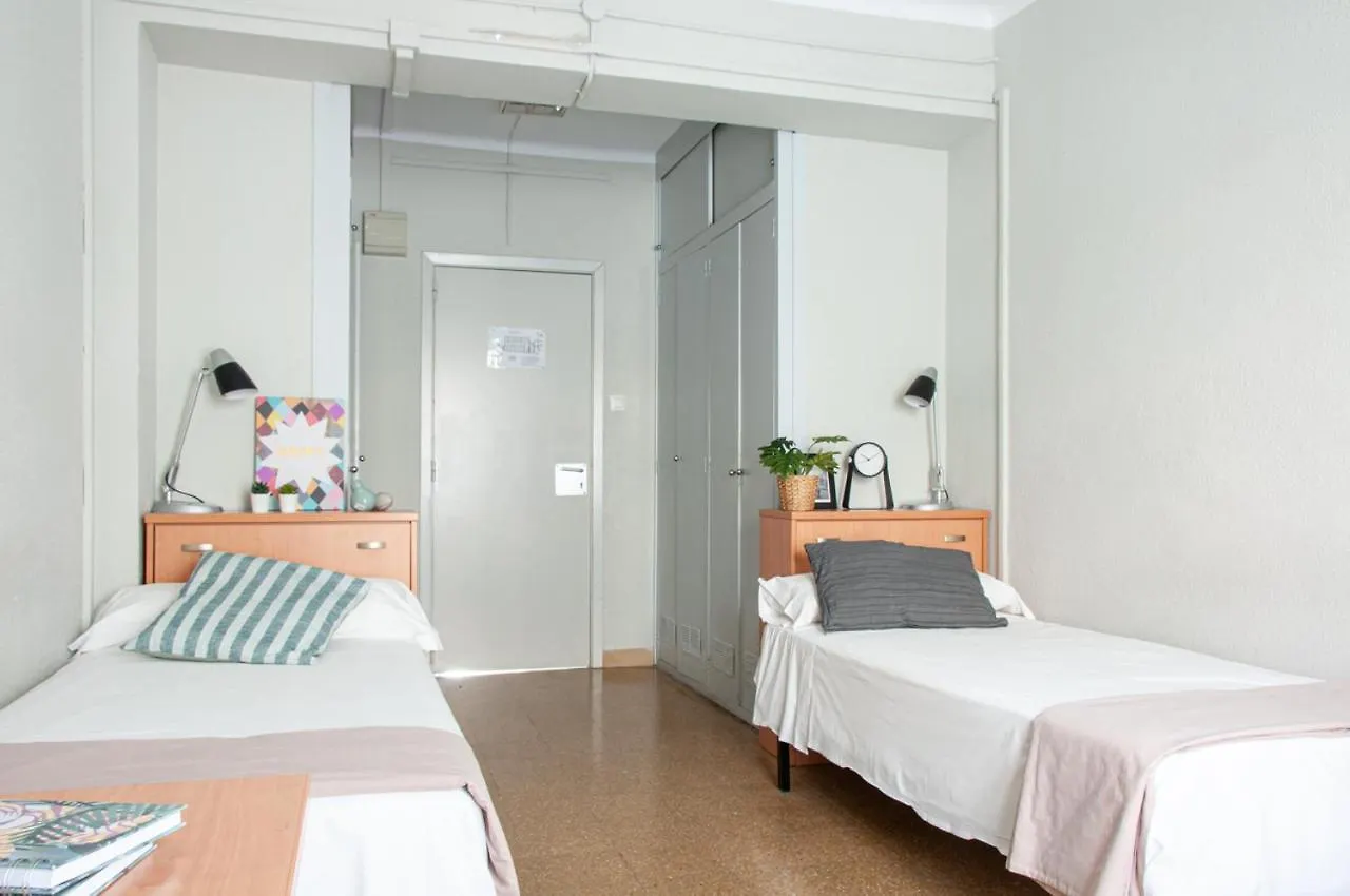Residencia Universitaria Resa Sant Jordi Tarragona Hostel